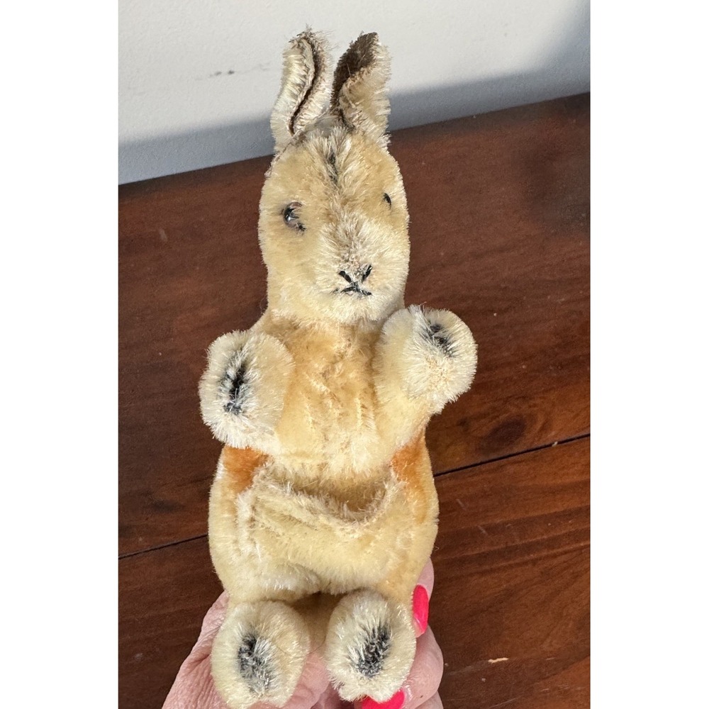 Steiff Kangaroo Vintage 1960s Mohair w Pouch Stuffed Animal (no baby) Germany